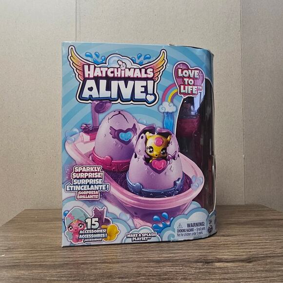 Hatchimals Alive! Make A Splash Playset Love to Life 15 Accessories  NWT - Picture 1 of 5